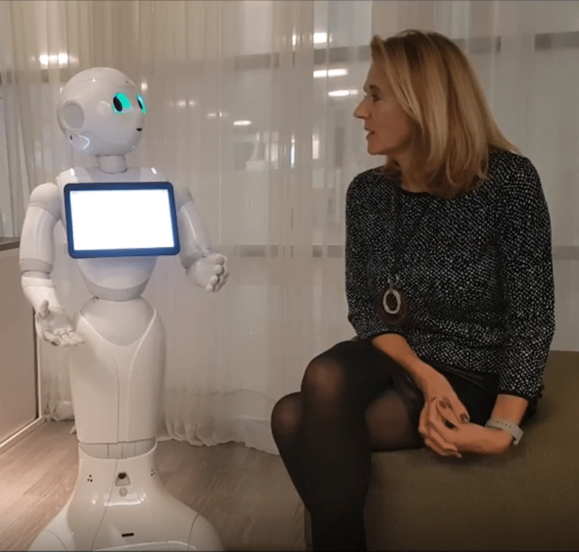 Dagvoorzitter met kennis van robots en nieuwe technologie