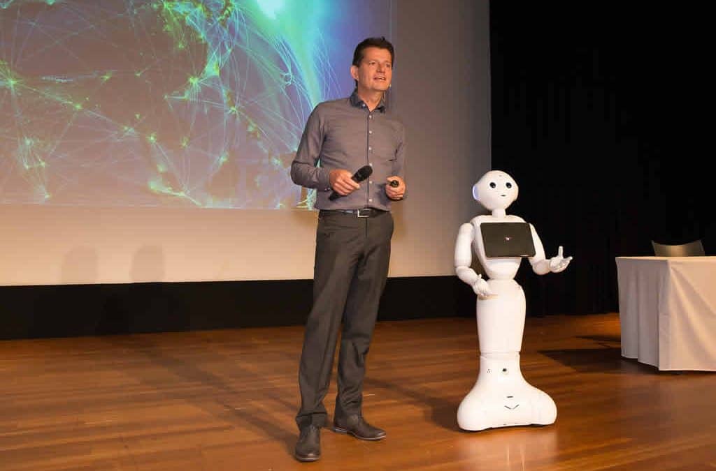 Drs. Tom Ederveen, robots in de zorg