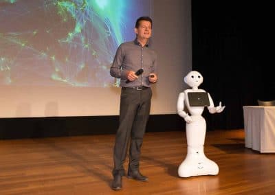 Drs. Tom Ederveen, robots in de zorg